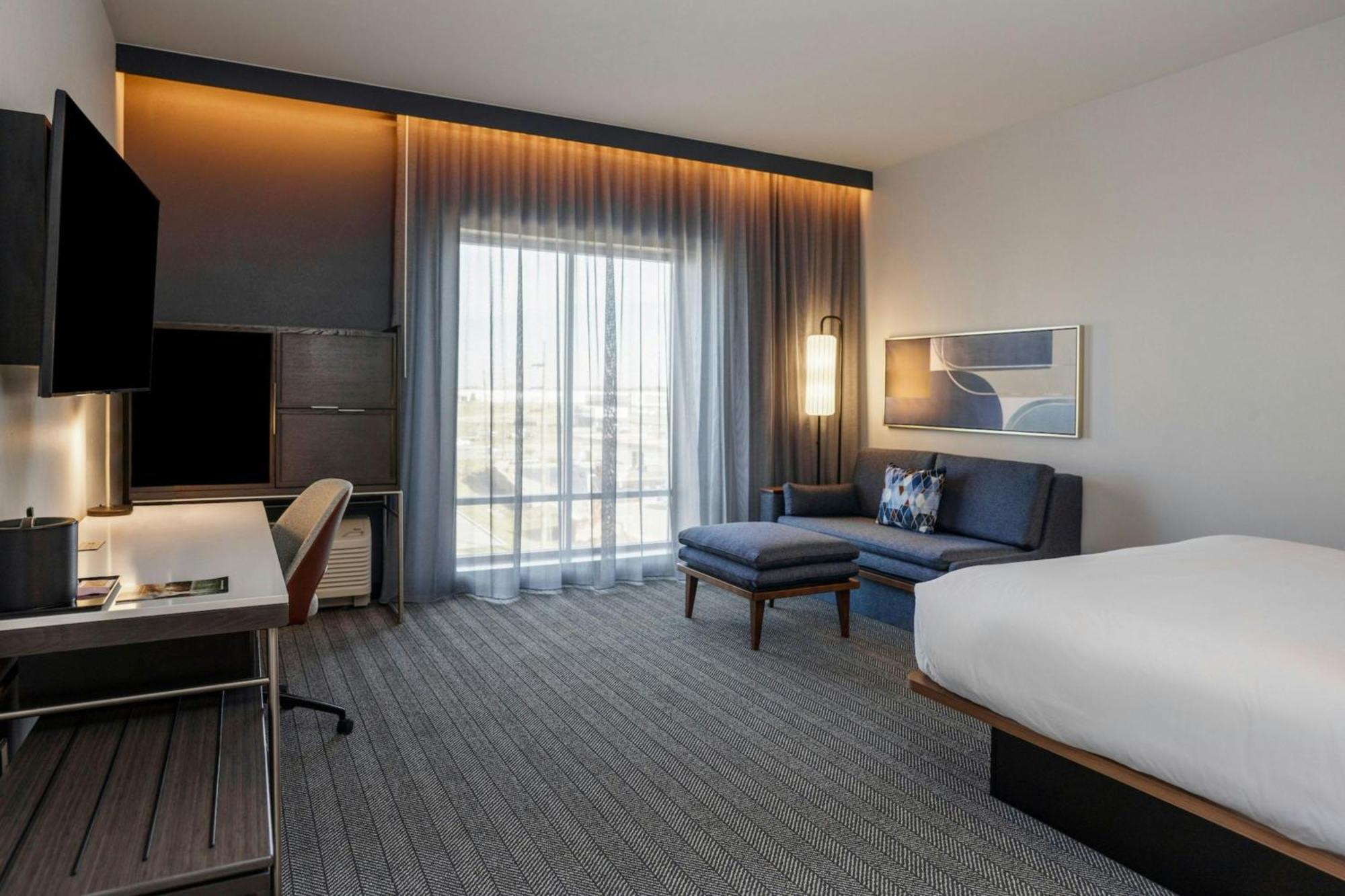 Courtyard By Marriott Indianapolis フィッシャーズ エクステリア 写真