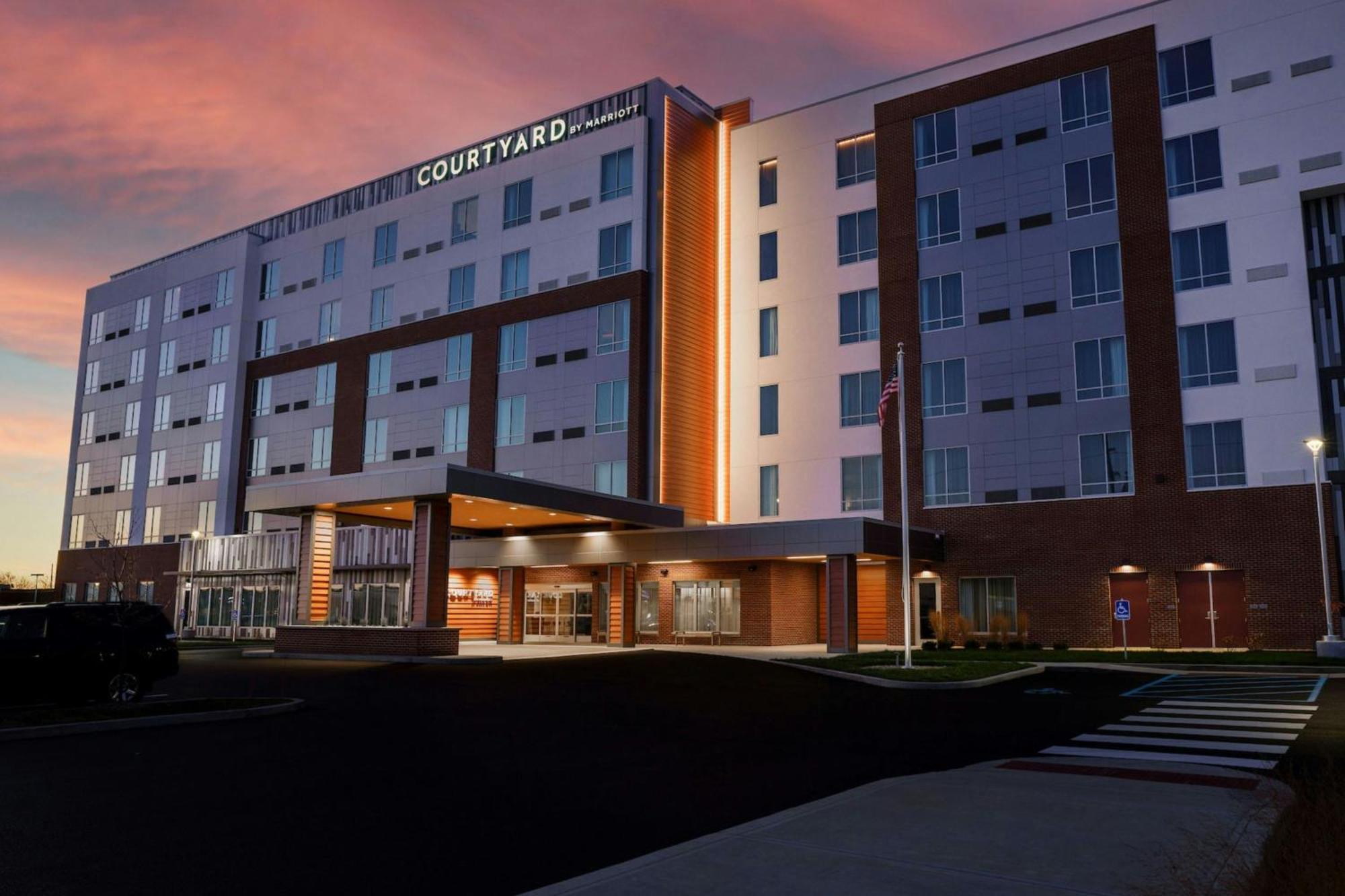 Courtyard By Marriott Indianapolis フィッシャーズ エクステリア 写真